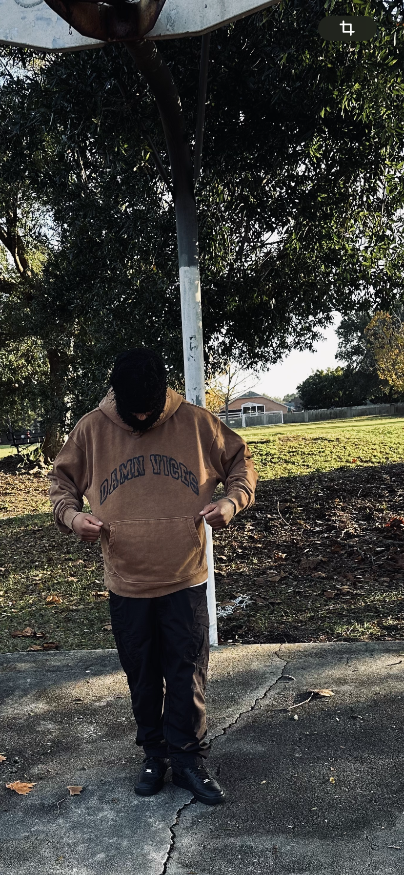 Chocolate sweatshirt and white t-shirt DAMN VICES